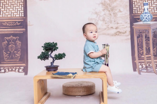 东营孕妇肚子上的黑线